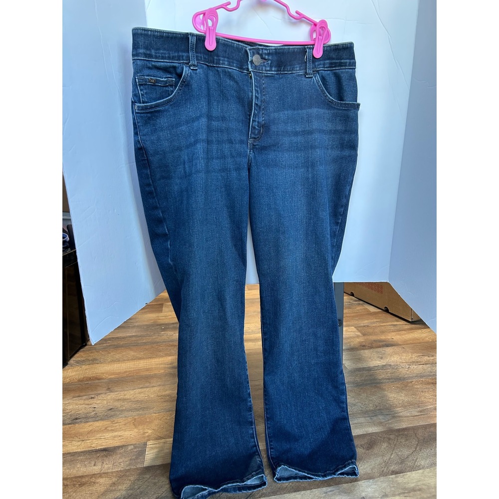 Lee Straight Leg Jeans Womens 16W Petite Blue‎ Excellent Flex Motion Mid Rise